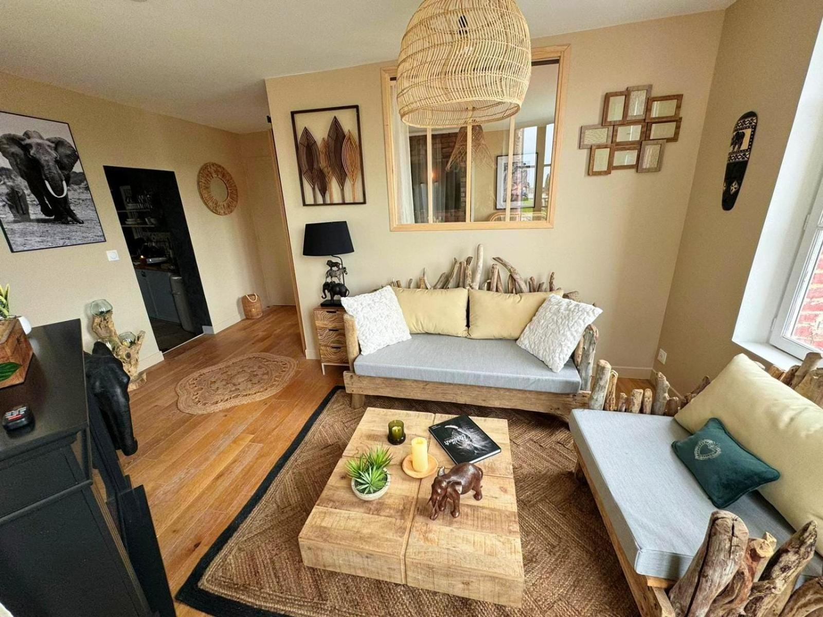 Duplex Safari Jusqu'A 4 Personnes, Spa, Cinema Et Lit Sous Les Arbres, Day Use, 10 Min Centre Амиен Екстериор снимка